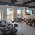 Lazaro E Hotel